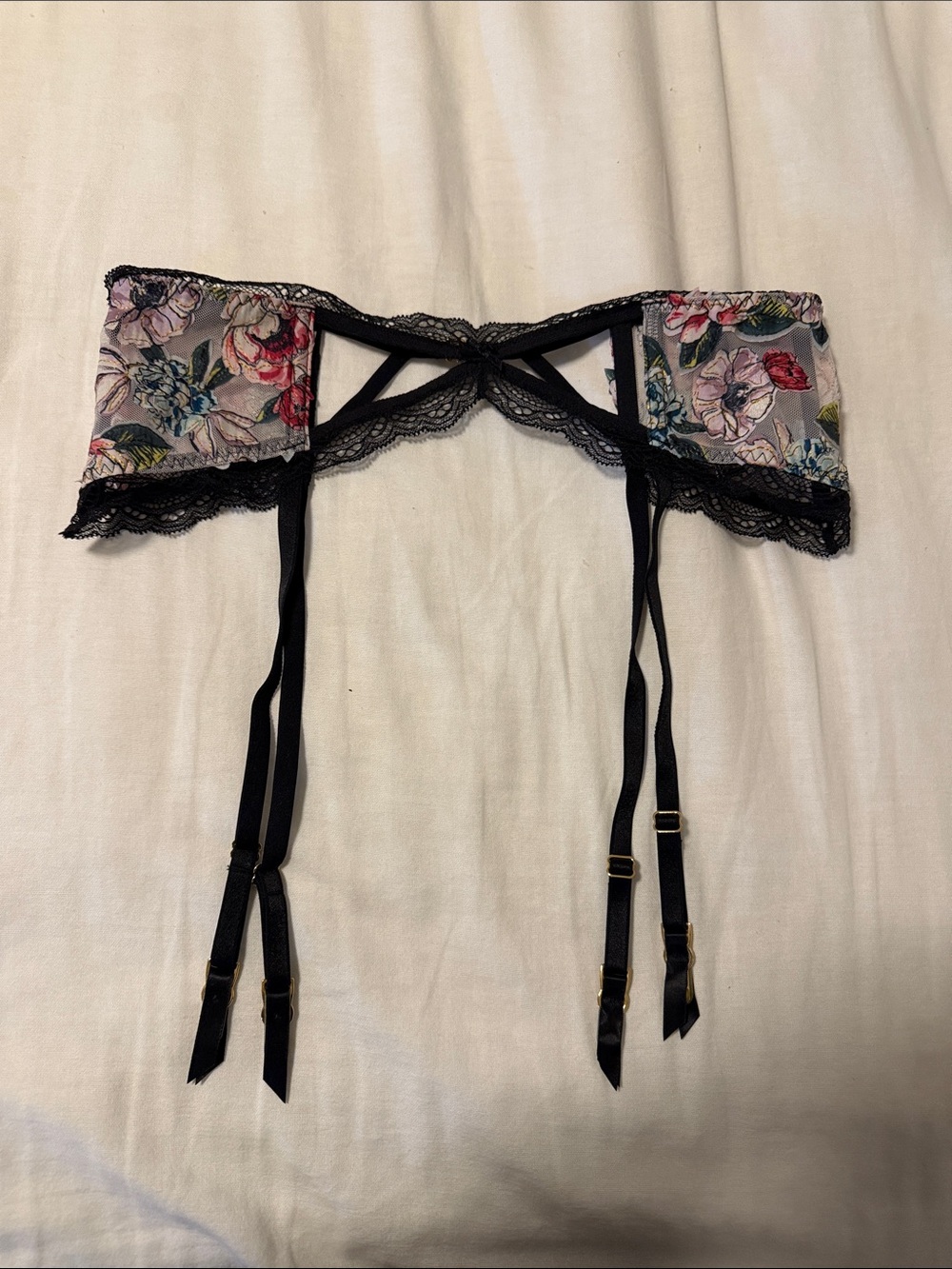 Victoria's Secret Floral Lace Garter Belt in Gray and Black